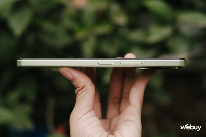 Smartphone này giá chỉ hơn 3 triệu đồng cực đáng mua: Thiết kế đẹp, chip Snapdragon kèm pin 6.000mAh, sẵn tiếng Việt- Ảnh 11. Smartphone này giá chỉ hơn 3 triệu đồng cực đáng mua: Thiết kế đẹp, chip Snapdragon kèm pin 6.000mAh, sẵn tiếng Việt- Ảnh 11.