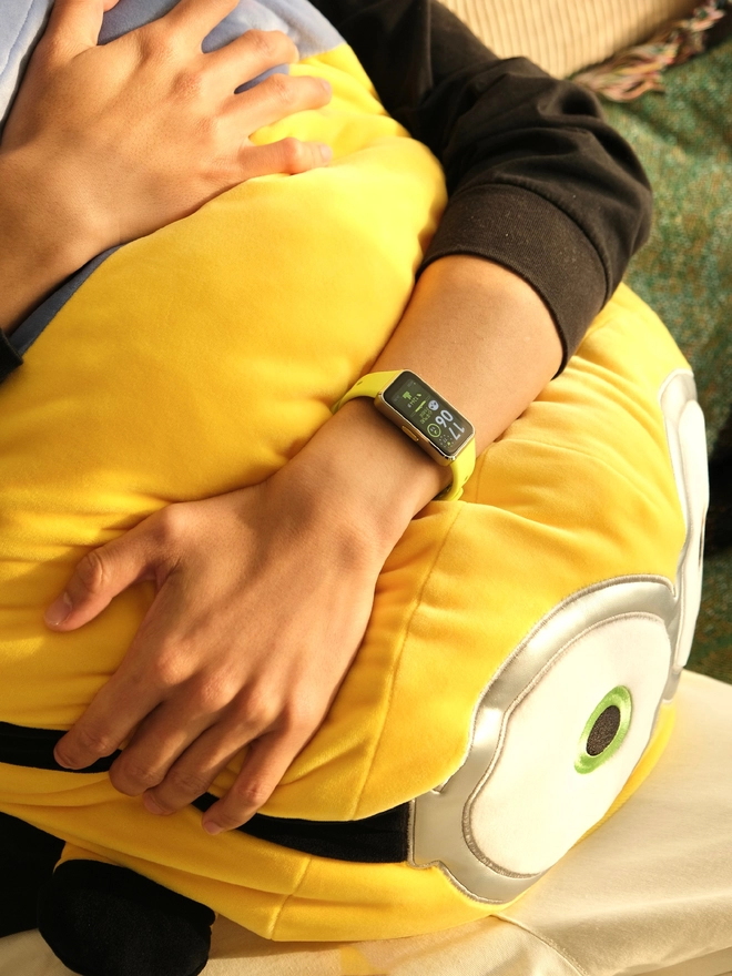 Ảnh thực tế Huawei Band 10: Thiết kế viền nhôm, pin nửa tháng, liệu có thành "smartband quốc dân" tiếp theo của người Việt?- Ảnh 9. Ảnh thực tế Huawei Band 10: Thiết kế viền nhôm, pin nửa tháng, liệu có thành "smartband quốc dân" tiếp theo của người Việt?- Ảnh 9.