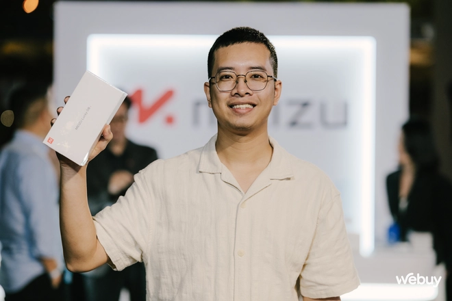 Geely gia nhập thị trường Việt Nam: Ra mắt 3 mẫu xe mới nhưng cũng "hồi sinh" một thương hiệu smartphone đình đám một thời- Ảnh 14. Geely gia nhập thị trường Việt Nam: Ra mắt 3 mẫu xe mới nhưng cũng "hồi sinh" một thương hiệu smartphone đình đám một thời- Ảnh 14.