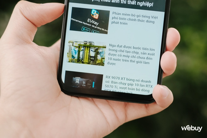 Trên tay điện thoại 5G giá rẻ ai cũng mua được: Thiết kế đẹp, màn hình 120Hz, camera 108MP kèm pin 5.000mAh, giá chính hãng chỉ hơn 3 triệu đồng- Ảnh 8. Trên tay điện thoại 5G giá rẻ ai cũng mua được: Thiết kế đẹp, màn hình 120Hz, camera 108MP kèm pin 5.000mAh, giá chính hãng chỉ hơn 3 triệu đồng- Ảnh 8.