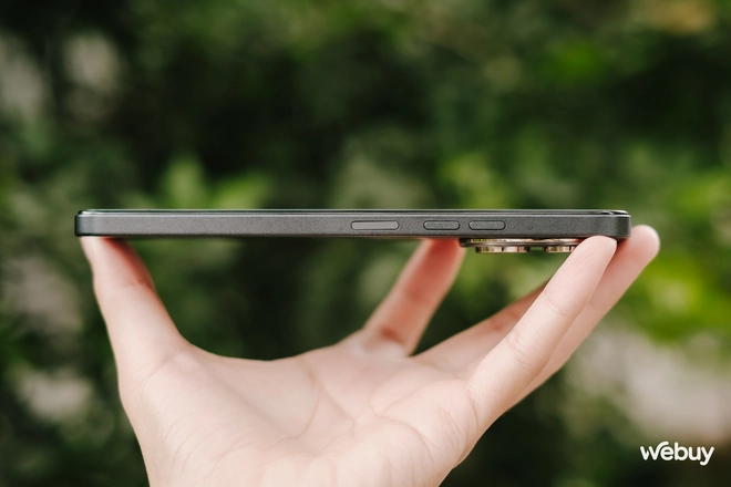 Trên tay điện thoại 5G giá rẻ ai cũng mua được: Thiết kế đẹp, màn hình 120Hz, camera 108MP kèm pin 5.000mAh, giá chính hãng chỉ hơn 3 triệu đồng- Ảnh 20. Trên tay điện thoại 5G giá rẻ ai cũng mua được: Thiết kế đẹp, màn hình 120Hz, camera 108MP kèm pin 5.000mAh, giá chính hãng chỉ hơn 3 triệu đồng- Ảnh 20.