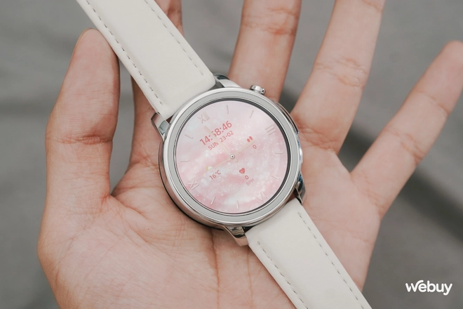 Smartwatch thương hiệu Việt giá chưa tới một triệu đồng: Thiết kế cao cấp, màn hình sáng đẹp, có gọi điện Zalo/Messenger, pin 5 ngày- Ảnh 4. Smartwatch thương hiệu Việt giá chưa tới một triệu đồng: Thiết kế cao cấp, màn hình sáng đẹp, có gọi điện Zalo/Messenger, pin 5 ngày- Ảnh 4.