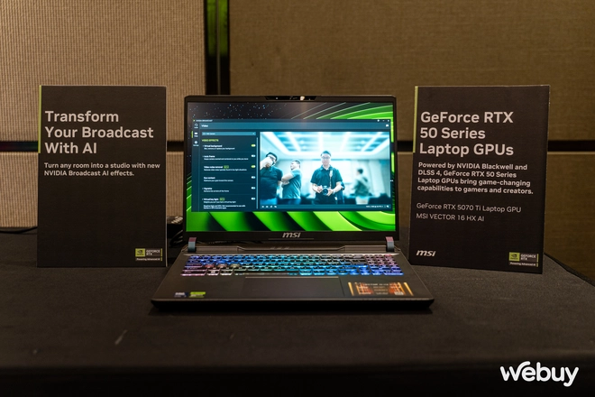 NVIDIA trình diễn sức mạnh GeForce RTX 50 series: Tăng tốc đồ họa đến 8 lần, tiết kiệm pin đến 40%, AI xử lý từng khung hình trong thời gian thực- Ảnh 8. NVIDIA trình diễn sức mạnh GeForce RTX 50 series: Tăng tốc đồ họa đến 8 lần, tiết kiệm pin đến 40%, AI xử lý từng khung hình trong thời gian thực- Ảnh 8.