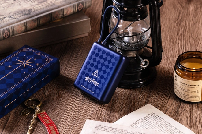 Xiaomi lại có điện thoại mới cho Potterheads: Thiết kế đậm chất Hogwarts, phụ kiện Harry Potter không thiếu món nào, có cả AI "Nón Phân Loại" cực xịn, giá chưa tới 8 triệu đồng- Ảnh 23. Xiaomi lại có điện thoại mới cho Potterheads: Thiết kế đậm chất Hogwarts, phụ kiện Harry Potter không thiếu món nào, có cả AI "Nón Phân Loại" cực xịn, giá chưa tới 8 triệu đồng- Ảnh 23.