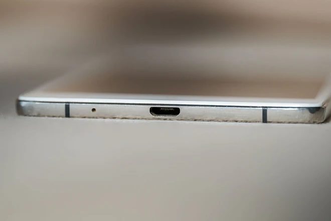 Đừng lầm tưởng: Galaxy S25 Edge không phải điện thoại thanh mỏng nhất, danh hiệu này thuộc về một chiếc smartphone Trung Quốc ra mắt cách đây… 11 năm- Ảnh 6. Đừng lầm tưởng: Galaxy S25 Edge không phải điện thoại thanh mỏng nhất, danh hiệu này thuộc về một chiếc smartphone Trung Quốc ra mắt cách đây… 11 năm- Ảnh 6.