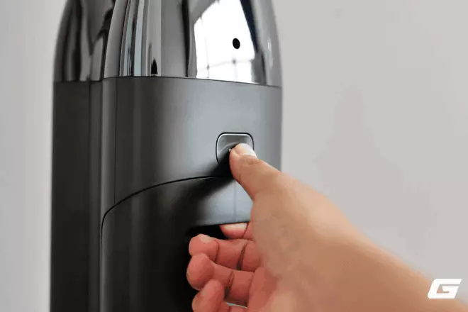 Máy lau nhà giờ cũng phải "nghệ thuật"- Ảnh 9. Máy lau nhà giờ cũng phải "nghệ thuật"- Ảnh 9.