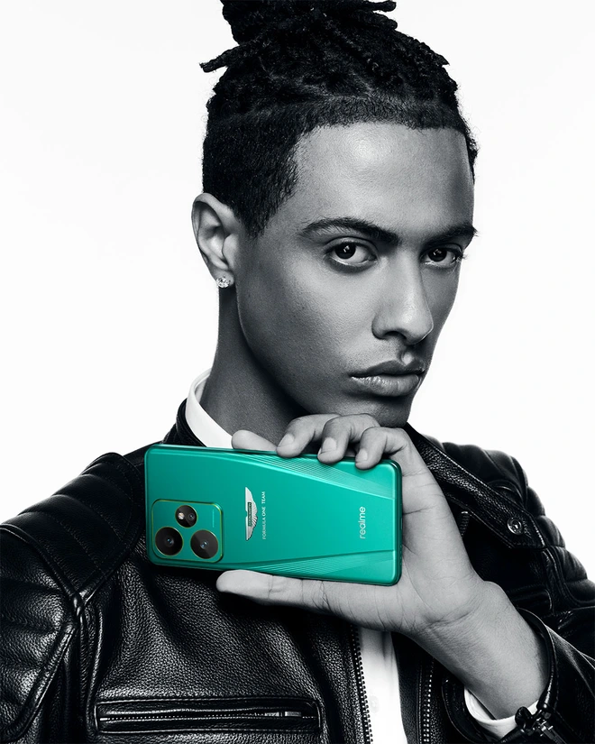 realme GT 7 ra mắt: Đ&acirc;y mới l&agrave; "flagship killer" với hiệu năng mạnh, pin khủng, lại c&ograve;n c&oacute; cả phi&ecirc;n bản Aston Martin Formula One&trade; Team cực chất cho hội m&ecirc; tốc độ- Ảnh 7.