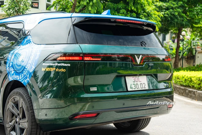 Lái VinFast VF 9 ‘gánh team’ leo núi Tây Bắc sạt lở, chủ xe chia sẻ: ‘Cố phá mãi xe chưa hỏng, dùng xong bỏ xó xe sang ở nhà’- Ảnh 4. Lái VinFast VF 9 ‘gánh team’ leo núi Tây Bắc sạt lở, chủ xe chia sẻ: ‘Cố phá mãi xe chưa hỏng, dùng xong bỏ xó xe sang ở nhà’- Ảnh 4.