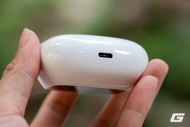 Tai nghe Ugreen EchoBuds Magic: Màn hình cảm ứng trên hộp sạc, chống ồn ngon, pin tốt, nhiều tính năng giá sale khoảng 700.000đ- Ảnh 6. Tai nghe Ugreen EchoBuds Magic: Màn hình cảm ứng trên hộp sạc, chống ồn ngon, pin tốt, nhiều tính năng giá sale khoảng 700.000đ- Ảnh 6.