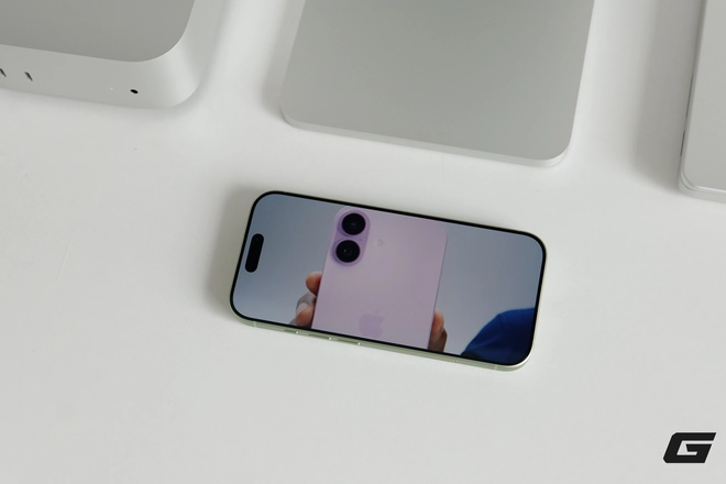 Mở hộp iPhone 17 chính hãng màu xanh cực đẹp: Chiếc iPhone có nhiều nâng cấp đáng giá nhất!- Ảnh 16. Mở hộp iPhone 17 chính hãng màu xanh cực đẹp: Chiếc iPhone có nhiều nâng cấp đáng giá nhất!- Ảnh 16.