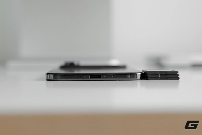 Mở hộp sớm iPhone Air chính hãng sắp lên kệ tại Việt Nam: Mỏng nhẹ tới khó tin, nhưng sự đánh đổi nằm ở đâu?- Ảnh 11. Mở hộp sớm iPhone Air chính hãng sắp lên kệ tại Việt Nam: Mỏng nhẹ tới khó tin, nhưng sự đánh đổi nằm ở đâu?- Ảnh 11.