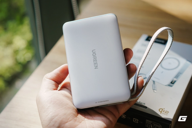 Sạc cáp giờ quá rẻ, chỉ hơn 100.000 đồng có quá trời mẫu thiết kế đẹp, chất lượng, thương hiệu lớn - Ảnh 2.