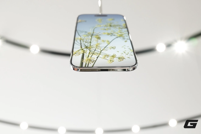 Cận cảnh iPhone Air "siêu mỏng cánh" đến khó tin vừa ra mắt: Apple vừa làm điều mà Samsung và chính iPad Pro cũng phải dè chừng- Ảnh 5. Cận cảnh iPhone Air "siêu mỏng cánh" đến khó tin vừa ra mắt: Apple vừa làm điều mà Samsung và chính iPad Pro cũng phải dè chừng- Ảnh 5.