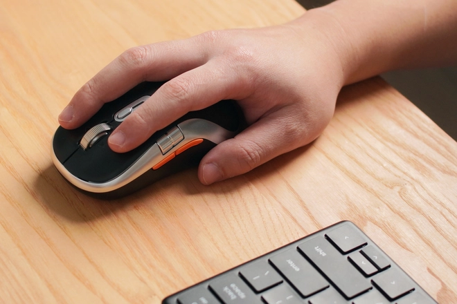 Chuột không dây mới "ngon - bổ - rẻ" đáng mua: Thiết kế đẹp, cực nhiều tính năng trong tầm giá 500.000 đồng, tặng kèm cả pad chuột - Ảnh 4.