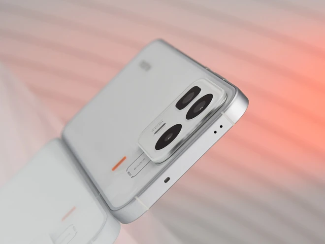 realme sắp ra mắt smartphone đầu tiên cho phép chơi game PC, pin 8.000 mAh, chip Snapdragon 8 Gen 5, RAM tận 24 GB - Ảnh 8.