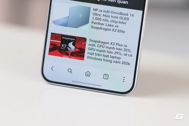 Trên tay điện thoại pin 10.000mAh - Ảnh 7.