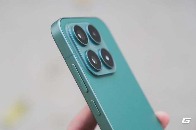 Điện thoại nhỏ gọn đáng mua nhất của Xiaomi: Thiết kế cao cấp, chip khoẻ, pin lớn nhất, cầm lên là chỉ muốn dùng luôn - Ảnh 3.