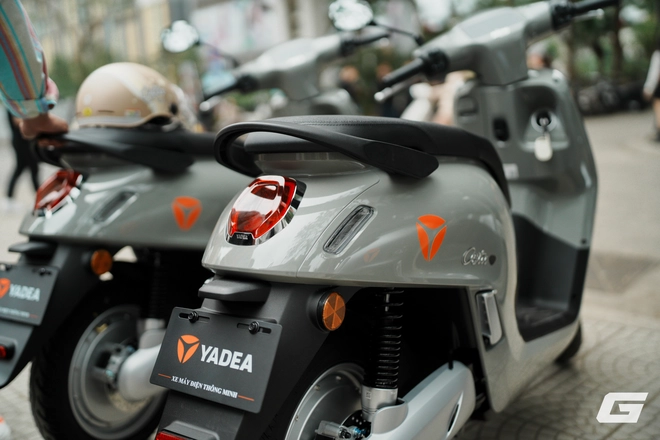 Xe máy điện YADEA ngon - bổ - đẹp sắp bán: Pin đi 180km, tốc độ tối đa 63km/h, có màn hình để xe bản đồ - Ảnh 5.