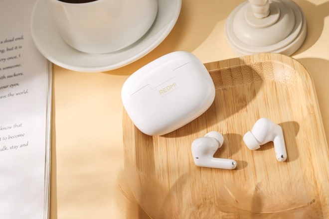 Tai nghe mới của Xiaomi cực xịn: Chống ồn 55 dB, âm thanh không gian, nghe nhạc Hi-Res mà giá rẻ hơn AirPods - Ảnh 2.