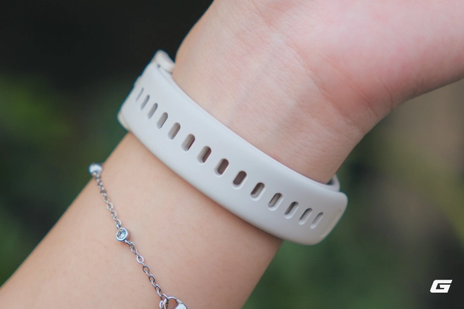 Huawei Band 11 và Band 11 Pro: Đeo lên mới hiểu vì sao smartband giờ mượt như smartwatch, pin thì… quên luôn cục sạc - Ảnh 3.