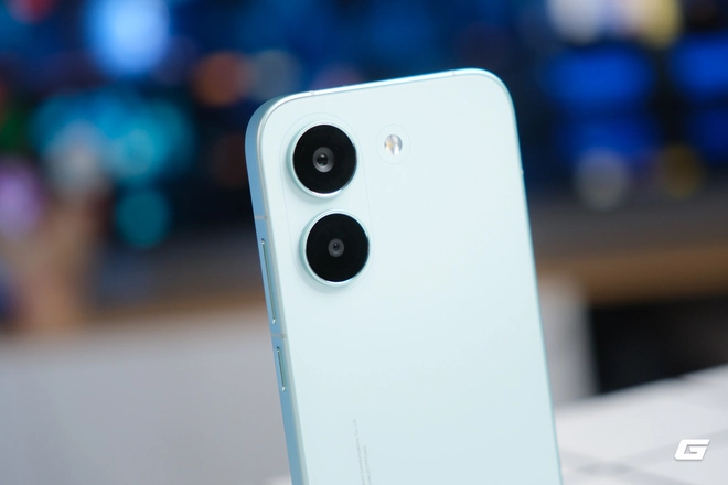 POCO X8 Pro: Khi chiếc điện thoại giá hơn 7 triệu đồng khiến bạn quên mất mình không cầm flagship - Ảnh 5.