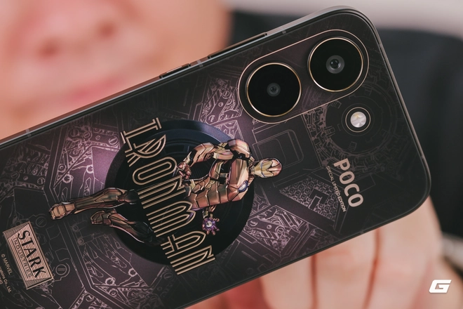 Mở hộp điện thoại Iron Man của Xiaomi - Ảnh 14.