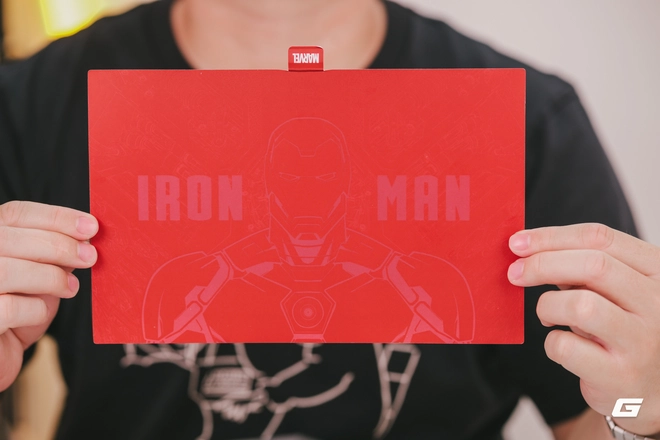 Mở hộp điện thoại Iron Man của Xiaomi - Ảnh 5.