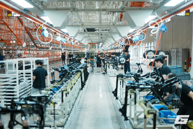 YADEA khánh thành nhà máy 100 triệu USD tại Bắc Ninh, hé lộ chiến lược hợp tác cùng Grab - Ảnh 9.