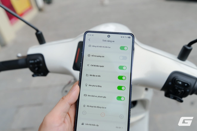 Trải nghiệm Yadea Osta H+: Xe 50cc nhưng nhiều công nghệ xịn, có màn hình chỉ đường, mở khóa từ xa, giá sale dưới 25 triệu - Ảnh 13.