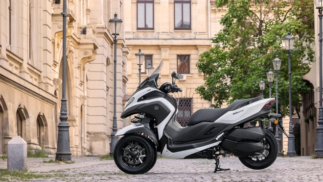 Yamaha tung xe tay ga ba bánh có túi khí đầu tiên thế giới khiến thị trường xe máy toàn cầu chấn động - Ảnh 11.