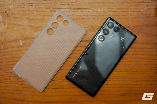 REDMAGIC 11 Air: Gaming phone đẹp hiếm thấy, mỏng nhẹ nhưng pin trâu, chơi game “chiến” thật sự nhưng camera xứng đáng phải chê - Ảnh 5.