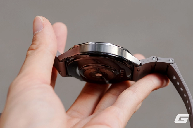 Dùng thử OPPO Watch X3: 2 tuần mới sạc lại 1 lần, vỏ titan đẹp, nhẹ, tính năng sức khỏe chuyên sâu nhưng mức giá là rào cản lớn nhất - Ảnh 5.