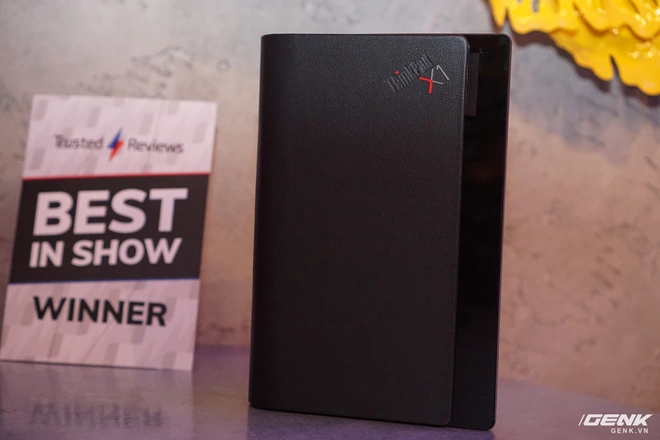 [CES 2020] Cận cảnh tablet m&agrave;n h&igrave;nh gập Lenovo X1 Fold: Thiết kế đa dụng cho cảm ứng lẫn b&agrave;n ph&iacute;m vật l&yacute;, gập lại như cuốn sổ tay rất đẹp - Ảnh 9.
