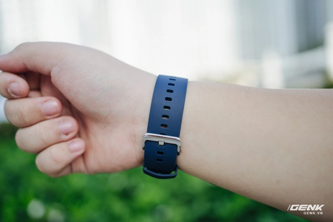 Tr&ecirc;n tay Xiaomi Mi Watch Color tại VN: Gi&aacute; rẻ v&agrave; đ&aacute;ng mua hơn Mi Watch - Ảnh 11.