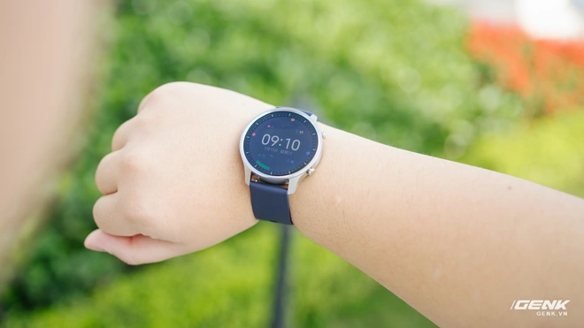 Tr&ecirc;n tay Xiaomi Mi Watch Color tại VN: Gi&aacute; rẻ v&agrave; đ&aacute;ng mua hơn Mi Watch - Ảnh 8.