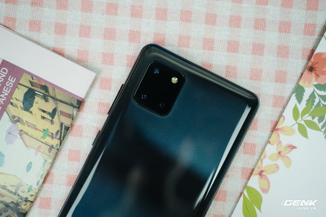 Chi tiết Samsung Galaxy Note10 Lite: Vỏ nhựa, chip như Note9, pin hơn Note10, gi&aacute; ch&iacute;nh h&atilde;ng 13.9 triệu - Ảnh 7.