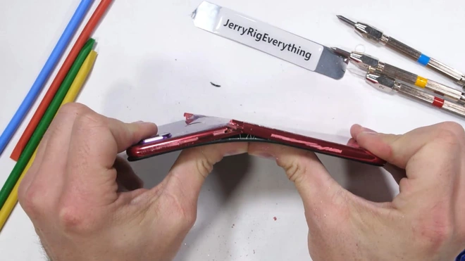 Xiaomi v&agrave; Google lọt top thương hiệu c&oacute; smartphone mỏng manh nhất năm 2019 - Ảnh 2.