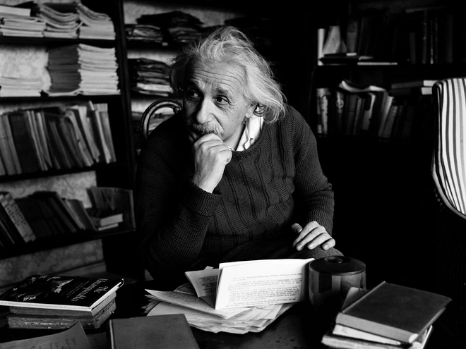 Ng&agrave;y xưa m&agrave; ch&uacute;ng ta sử dụng dự &aacute;n tủ lạnh của Albert Einstein v&agrave; Leo Szilard, c&oacute; khi tầng ozone đ&atilde; kh&ocirc;ng thủng một lỗ - Ảnh 1.