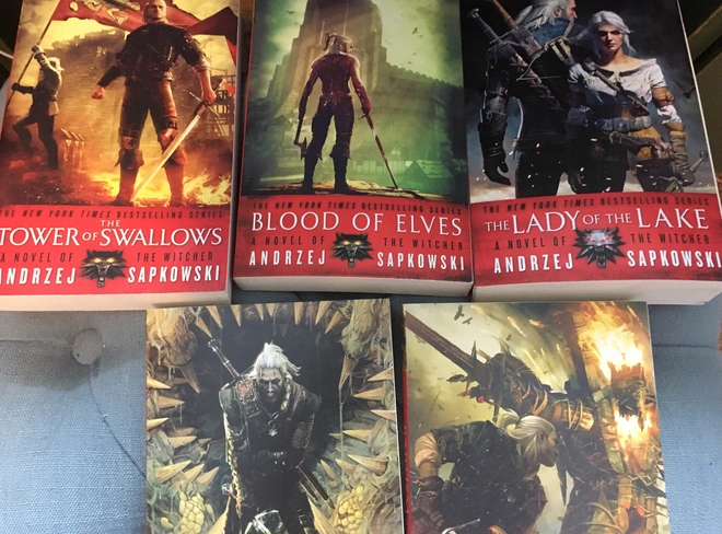 Tr&igrave;nh tự đ&uacute;ng nhất để c&agrave;y tiểu thuyết The Witcher, tr&aacute;nh bị hack n&atilde;o như d&ograve;ng thời gian tr&ecirc;n phim - Ảnh 1.