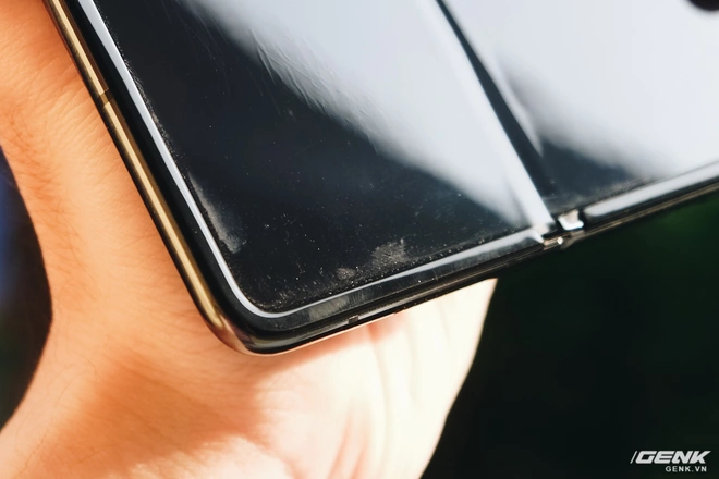D&ugrave;ng Galaxy Fold kh&ocirc;ng d&aacute;n m&agrave;n h&igrave;nh: Chiếc m&aacute;y của t&ocirc;i b&acirc;y giờ ra sao? - Ảnh 6.