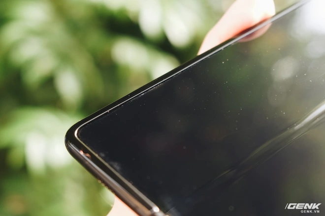 D&ugrave;ng Galaxy Fold kh&ocirc;ng d&aacute;n m&agrave;n h&igrave;nh: Chiếc m&aacute;y của t&ocirc;i b&acirc;y giờ ra sao? - Ảnh 7.