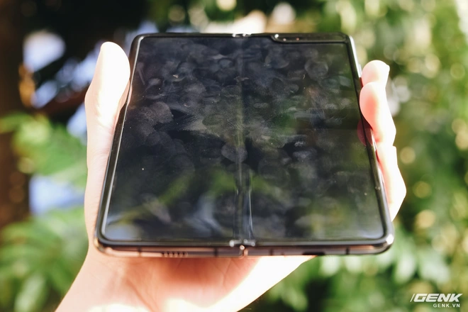 D&ugrave;ng Galaxy Fold kh&ocirc;ng d&aacute;n m&agrave;n h&igrave;nh: Chiếc m&aacute;y của t&ocirc;i b&acirc;y giờ ra sao? - Ảnh 4.
