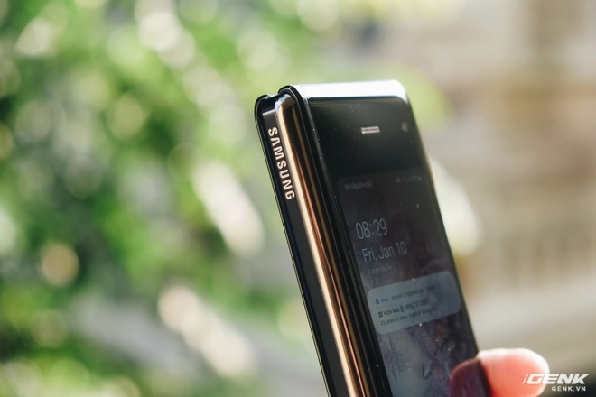 D&ugrave;ng Galaxy Fold kh&ocirc;ng d&aacute;n m&agrave;n h&igrave;nh: Chiếc m&aacute;y của t&ocirc;i b&acirc;y giờ ra sao? - Ảnh 16.