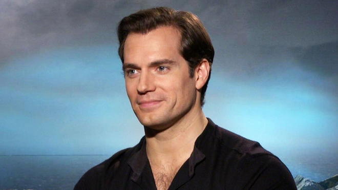 Henry Cavill bị xước mắt đến mức su&yacute;t m&ugrave; v&igrave; đeo k&iacute;nh &aacute;p tr&ograve;ng qu&aacute; l&acirc;u khi quay The Witcher - Ảnh 2.