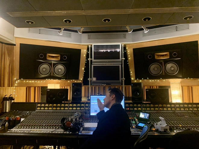 Elon Musk vừa tung một bản nhạc EDM cực bốc l&ecirc;n SoundCloud - Ảnh 1.