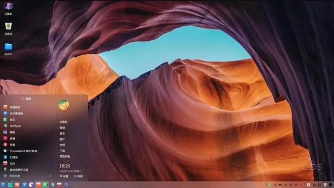 Trung Quốc lại c&oacute; th&ecirc;m hệ điều h&agrave;nh m&aacute;y t&iacute;nh mới, giao diện l&agrave; sự kết hợp giữa Android v&agrave; iOS - Ảnh 1.