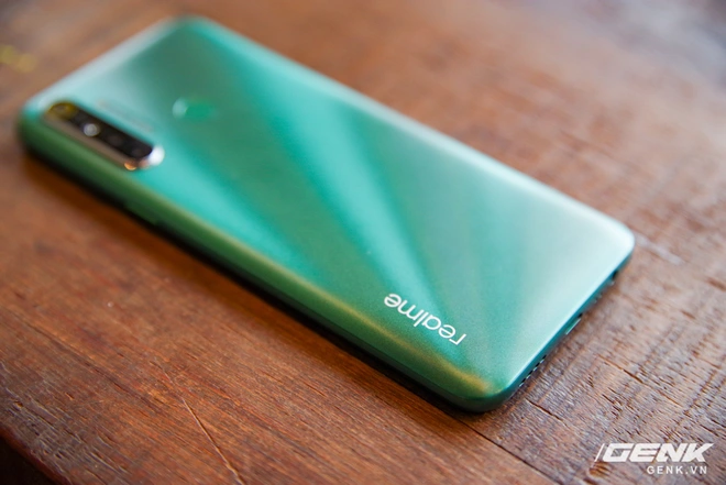 Tr&ecirc;n tay Realme 5i: 4 camera, pin 5000mAh m&agrave; gi&aacute; chỉ 3,69 triệu đồng - Ảnh 4.