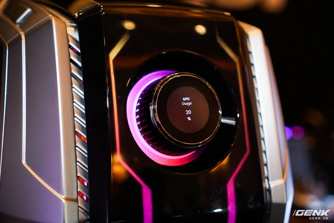 [CES 2020] MSI tr&igrave;nh l&agrave;ng chiếc PC chơi game cực khủng MEG Aegis Ti5 tại CES, nh&igrave;n chẳng kh&aacute;c g&igrave; c&aacute;i đầu Robot - Ảnh 4.