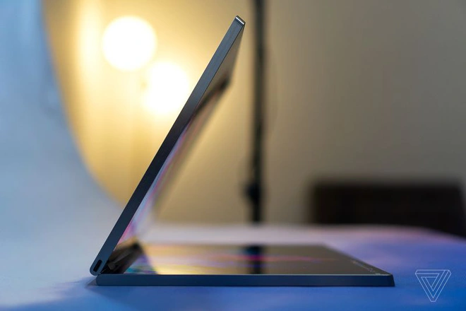 [CES 2020] Dell giới thiệu Concept Ori v&agrave; Concept Duet: Laptop với thiết kế m&agrave;n h&igrave;nh gập v&agrave; hai m&agrave;n h&igrave;nh - Ảnh 7.
