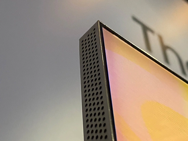 [CES 2020] Cận cảnh chiếc TV QLED kh&ocirc;ng viền của Samsung:Thiết kế cực kỳ ấn tượng, tỷ lệ m&agrave;n h&igrave;nh 99%, chỉ mỏng 14,9mm - Ảnh 3.